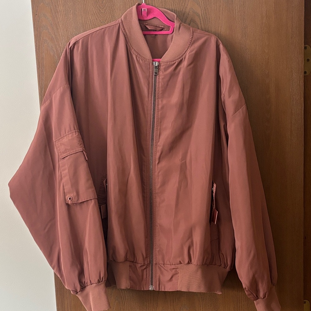 ALO LIKE NEW Size L Bomber Jacket